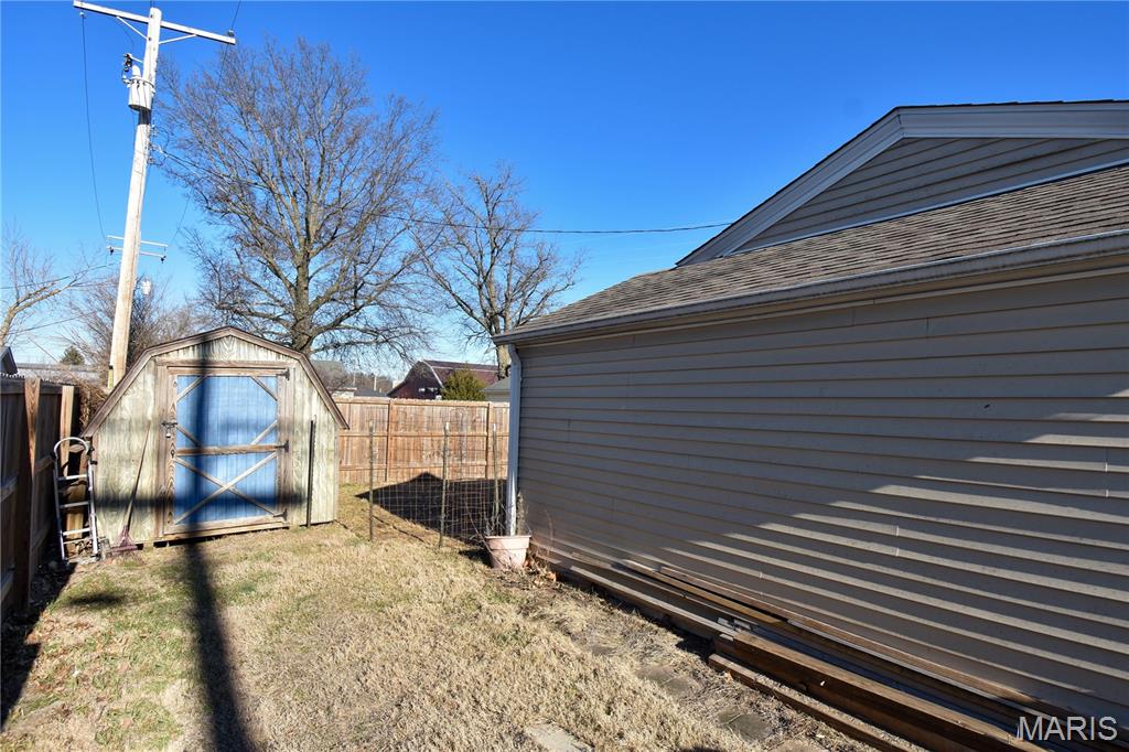 307 South Street Gillespie, IL 62033 - Photo 20 of 23