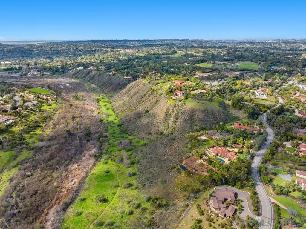 16574 Zumaque Rancho Santa Fe, CA 92067 - Photo 22 of 47 a view of city and ocean