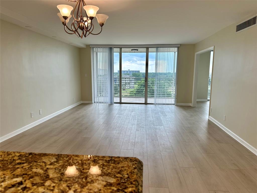 3510 Oaks Way, Unit 801 Pompano Beach, FL 33069 - Photo 14 of 37