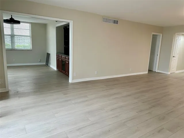 $2,600 | 3510 Oaks Way, Unit 801, Pompano Beach, FL 33069