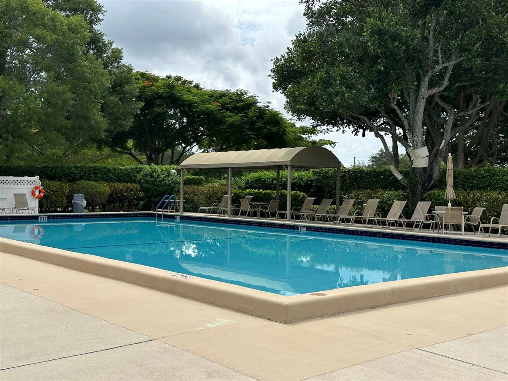 3510 Oaks Way, Unit 801 Pompano Beach, FL 33069 - Photo 32 of 37