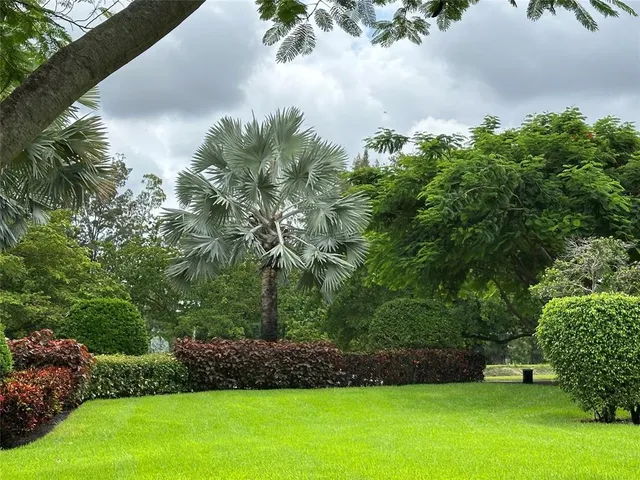 $2,600 | 3510 Oaks Way, Unit 801, Pompano Beach, FL 33069