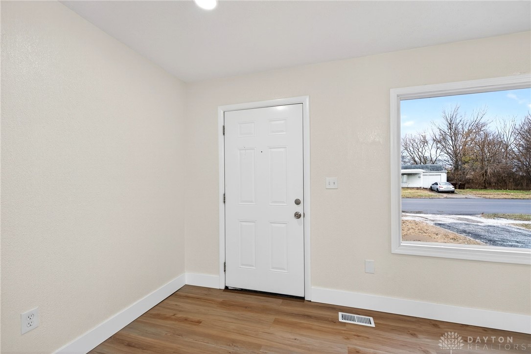 4018 Klepinger Road Dayton, OH 45405 - Photo 5 of 40 Gallery Image 5