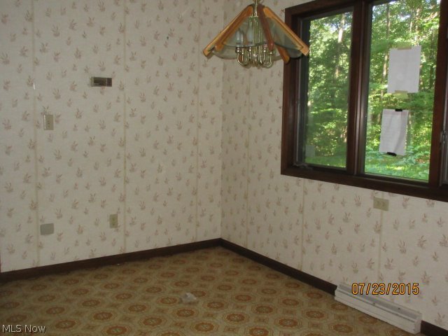 8410 Fisher Road Diamond, OH 44412 - Photo 11 of 24