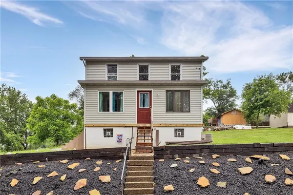 $184,900 | 31 Penn Street, Manor, PA 15665
