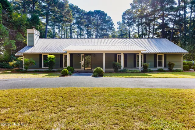 $670,000 | 459 Michael Road, Carthage, NC 28327