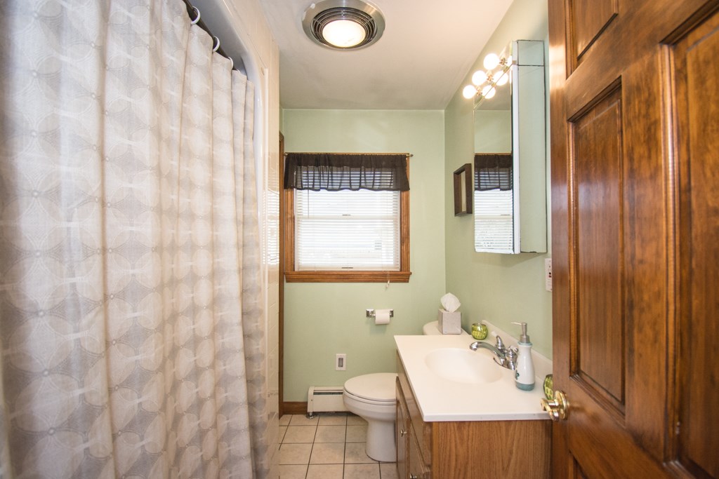 57 Crocus Street Warwick, RI 02886 - Photo 25 of 28 Gallery Image 25