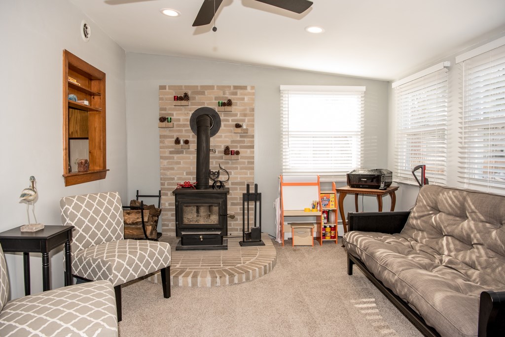 57 Crocus Street Warwick, RI 02886 - Photo 6 of 28 Gallery Image 6