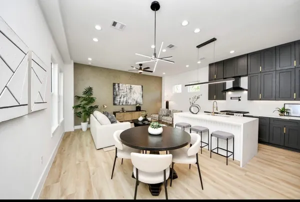 $2,000 | 7911 Lynette Street, Unit A, Houston, TX 77028