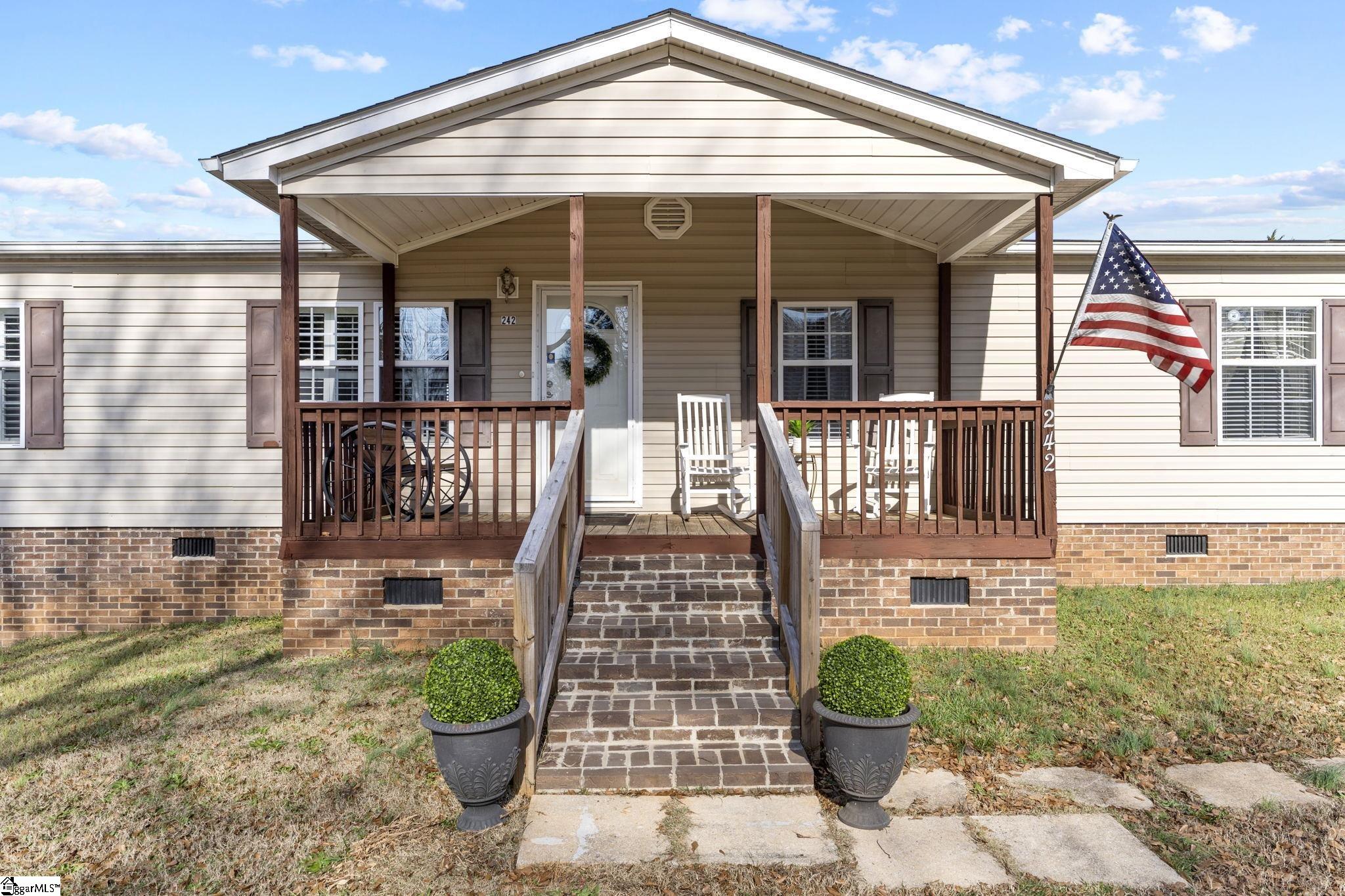 242 State Rd S-42-1944 Chesnee, SC 29323 - Photo 1 of 23 Gallery Image 1