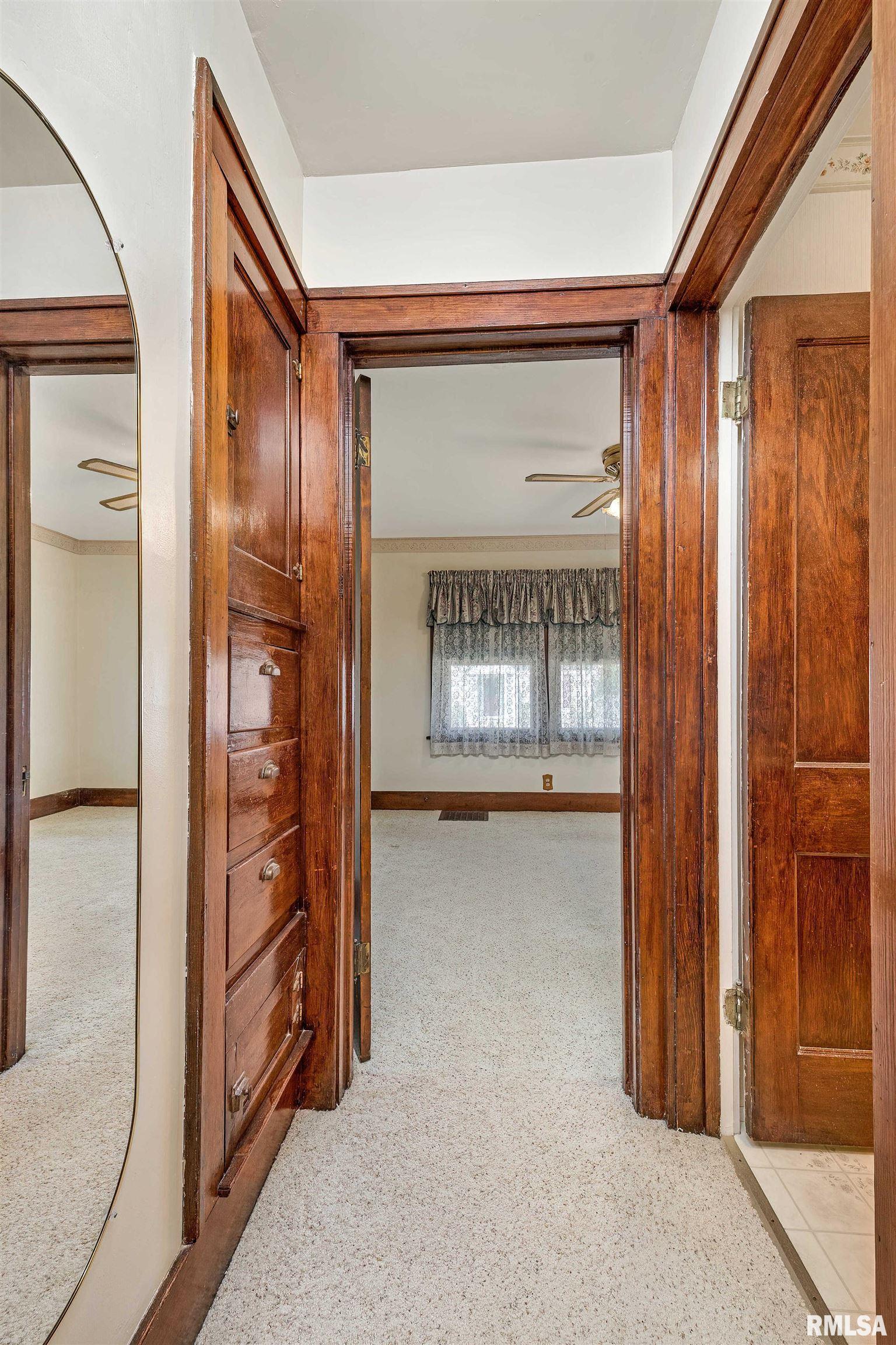 1508 Maple Lane Moline, IL 61265 - Photo 17 of 21 Gallery Image 17