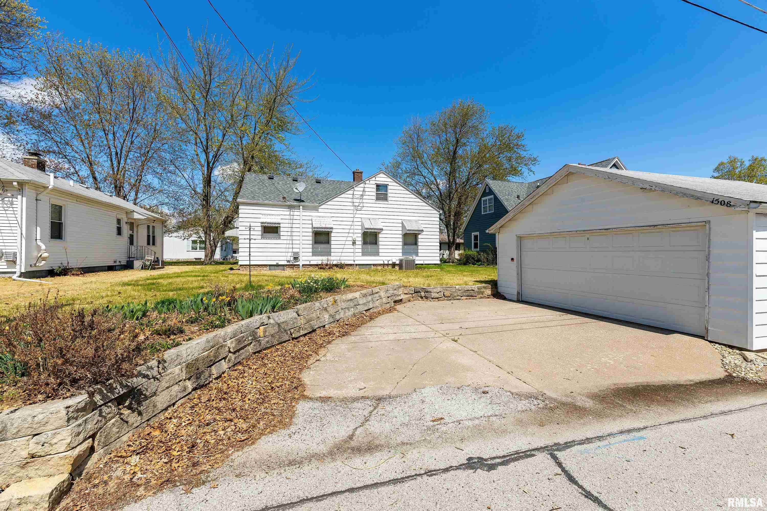 1508 Maple Lane Moline, IL 61265 - Photo 21 of 21 Gallery Image 21
