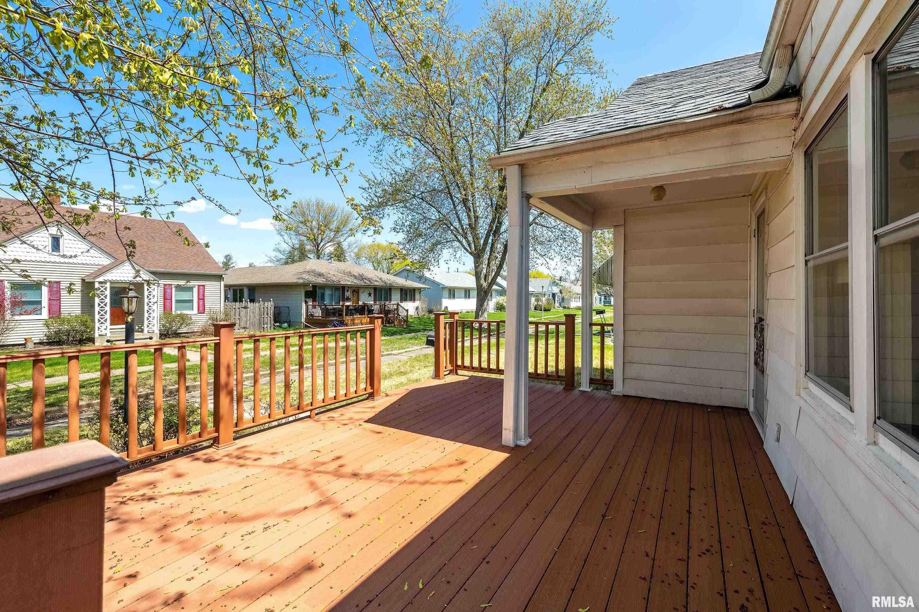 1508 Maple Lane Moline, IL 61265 - Photo 5 of 21 Gallery Image 5