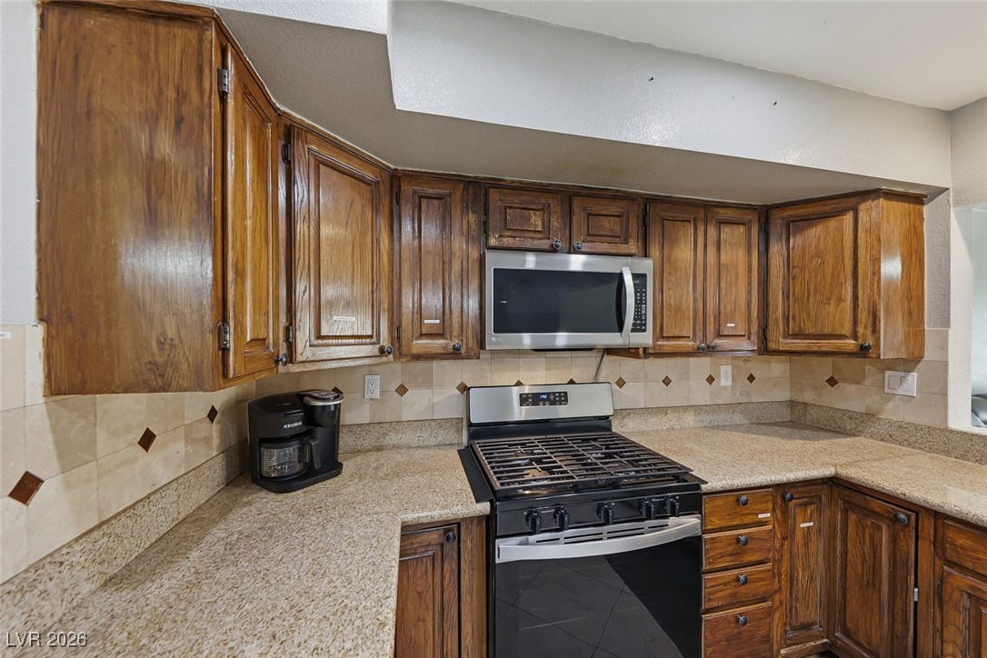 3068 South Topaz Road Las Vegas, NV 89121 - Photo 12 of 31