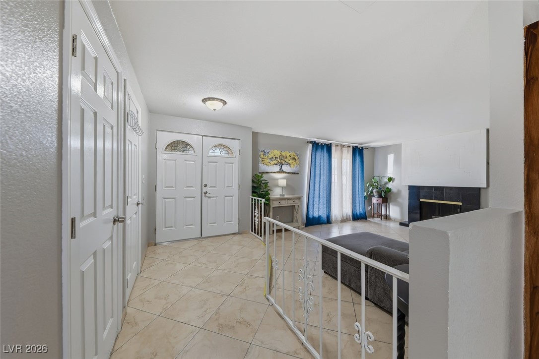 3068 South Topaz Road Las Vegas, NV 89121 - Photo 5 of 31