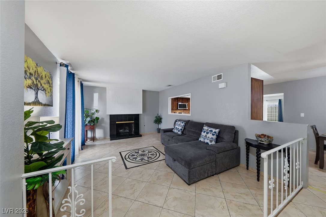 3068 South Topaz Road Las Vegas, NV 89121 - Photo 6 of 31