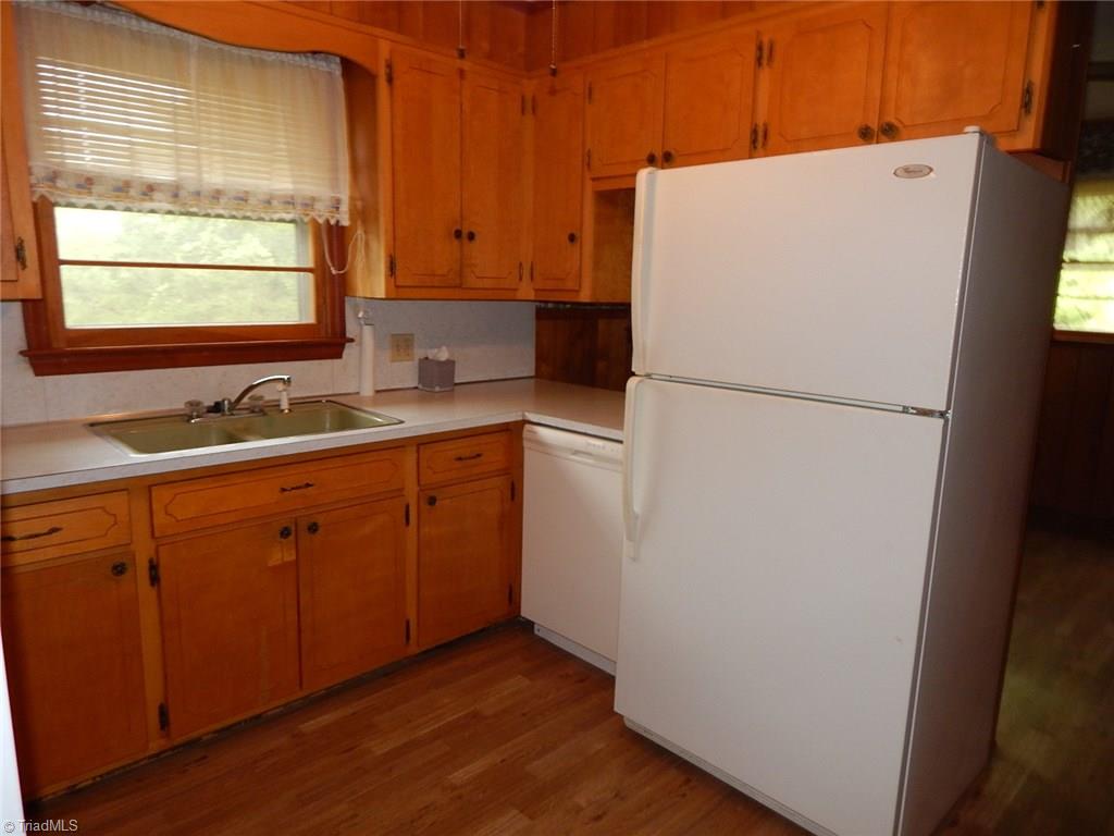 124 Mill Road State Road, NC 28676 - Photo 5 of 26 Gallery Image 5