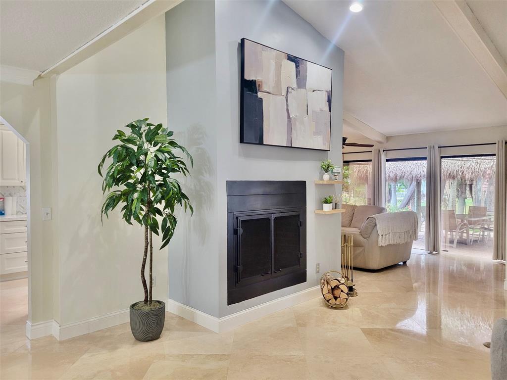 1581 Northwest 100th Way Plantation, FL 33322 - Photo 11 of 53