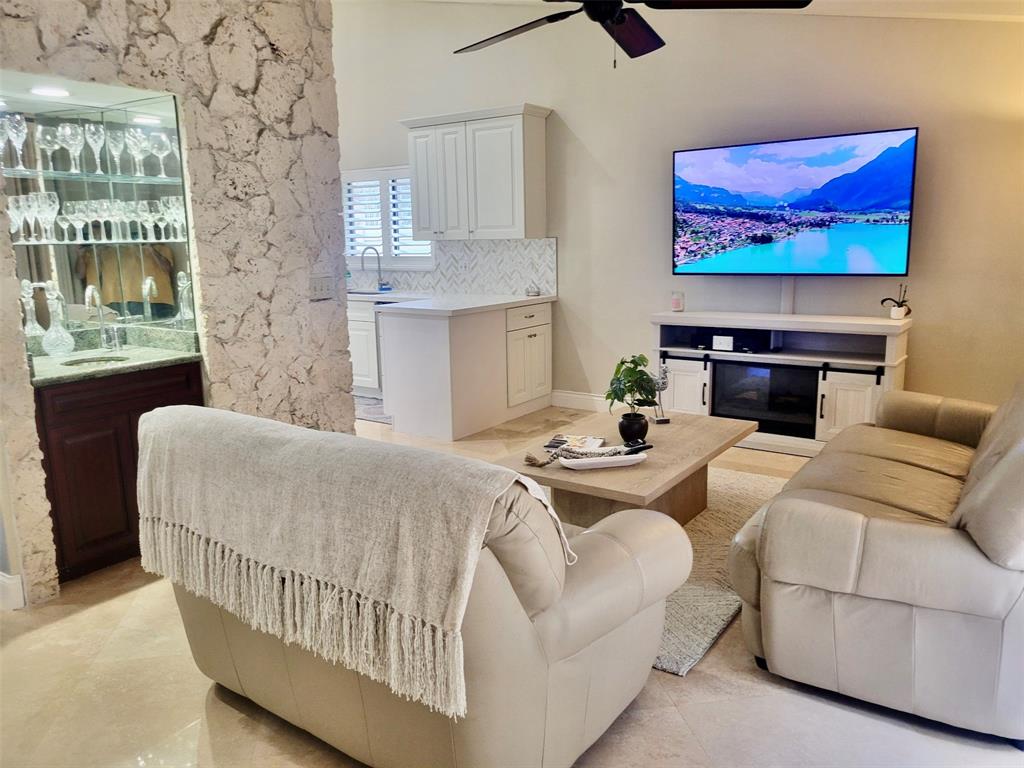 1581 Northwest 100th Way Plantation, FL 33322 - Photo 12 of 53