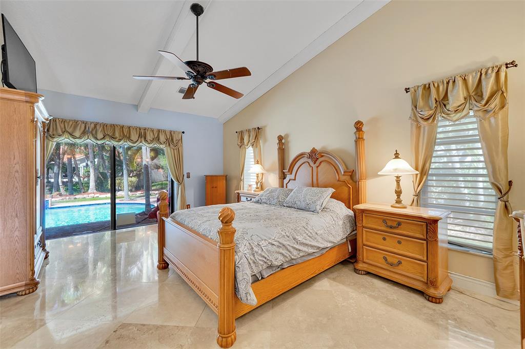 1581 Northwest 100th Way Plantation, FL 33322 - Photo 25 of 53