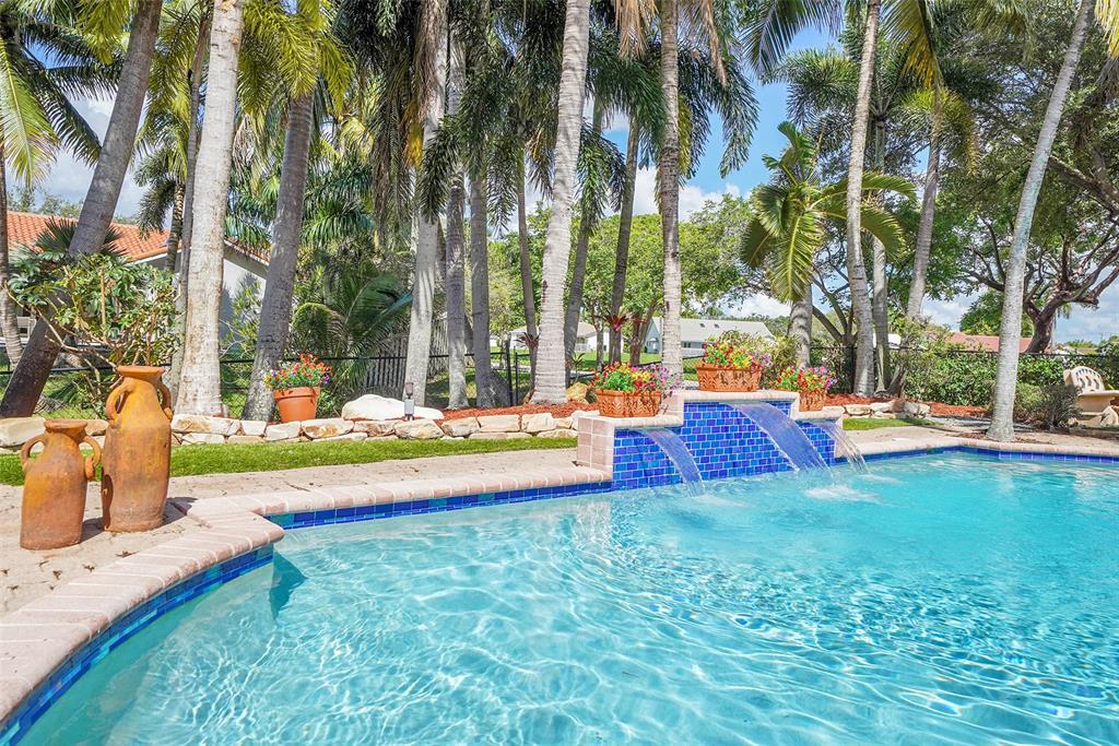 1581 Northwest 100th Way Plantation, FL 33322 - Photo 46 of 53