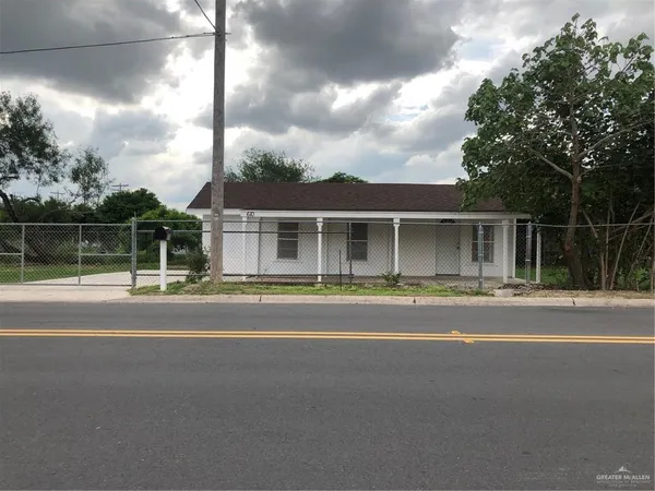 $950 | 610 West Park Avenue, Pharr, TX 78577