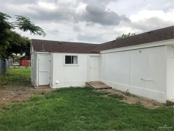 $950 | 610 West Park Avenue, Pharr, TX 78577