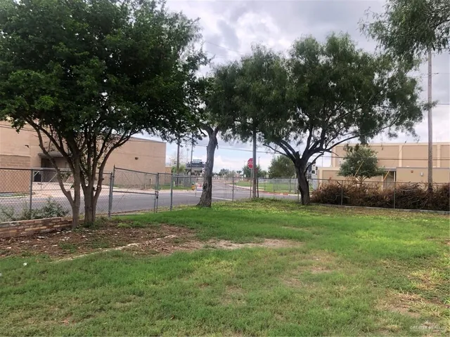 $980 | 610 West Park Avenue, Pharr, TX 78577