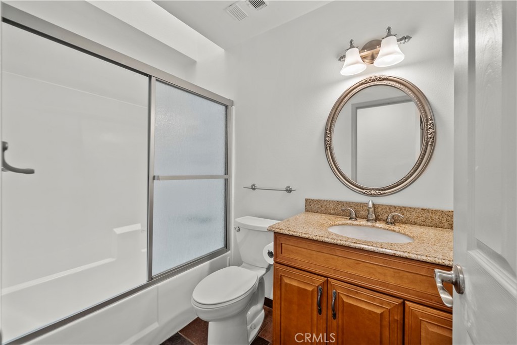 31343 Tobiah Place Castaic, CA 91384 - Photo 13 of 27