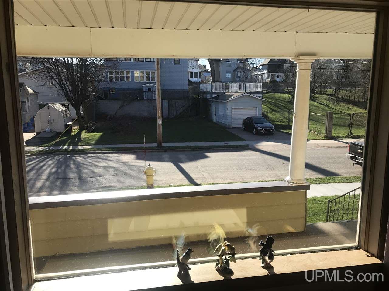 129 York Street Ishpeming, MI 49849 - Photo 2 of 32