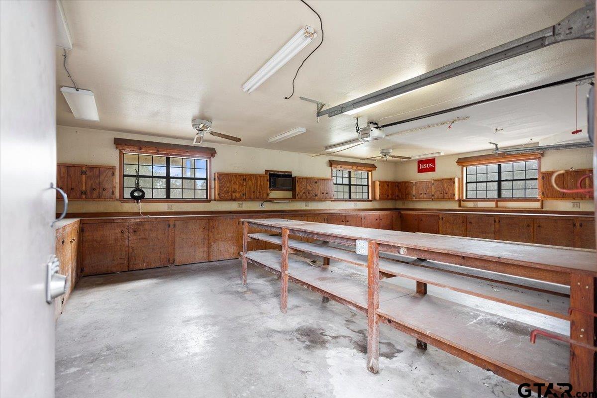 2320 Grangeway Road Marshall, TX 75672 - Photo 40 of 48