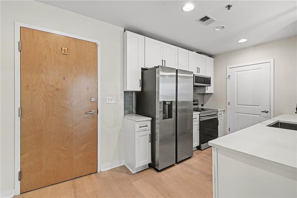 3324 Peachtree Road Northeast, Unit 905 Atlanta, GA 30326 - Photo 11 of 34