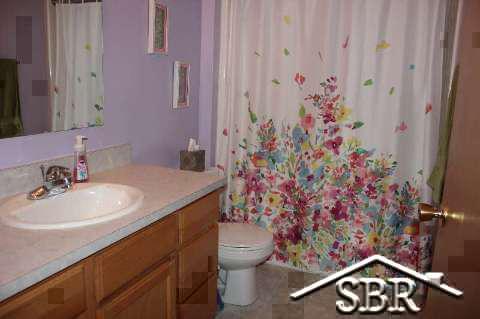 5108 Cole Road Saginaw, MI 48601 - Photo 8 of 13 20394231-7.JPG