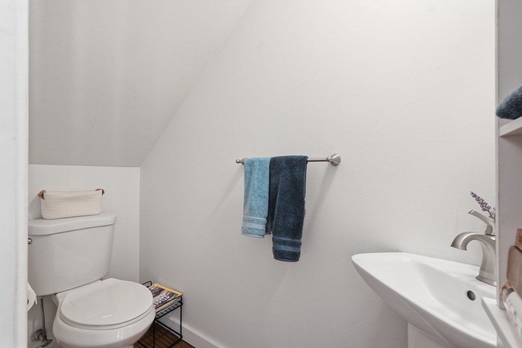 71 Amity Place, Unit 71 Amherst, MA 01002 - Photo 16 of 41