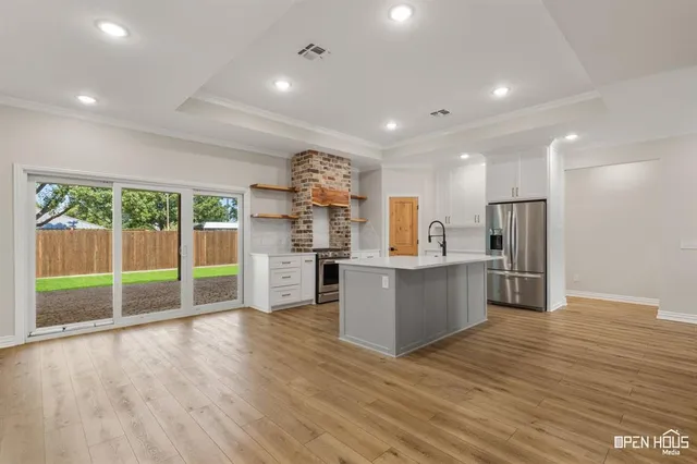 $614,900 | 304 Mariners Way, Wichita Falls, TX 76308