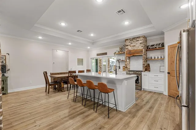 $614,900 | 304 Mariners Way, Wichita Falls, TX 76308