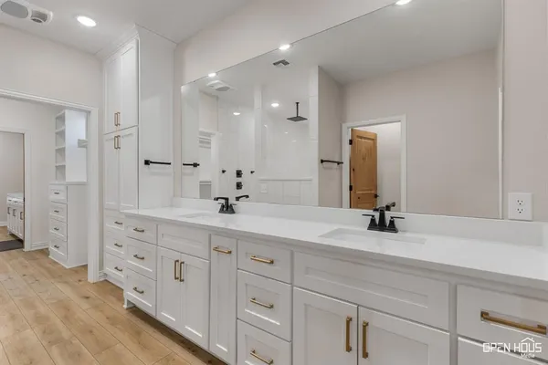 $614,900 | 304 Mariners Way, Wichita Falls, TX 76308