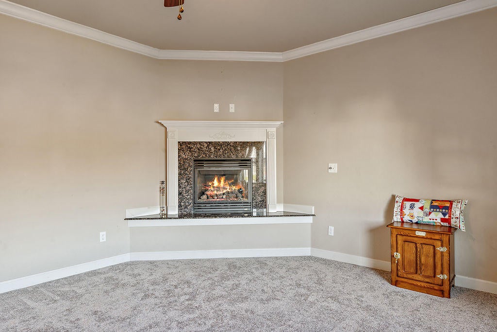 2198 Rabun Way Central Point, OR 97502 - Photo 18 of 47 RW(18)