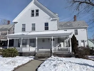 $1,900 | 445 Main Street, Unit 3, Wareham, MA 02571