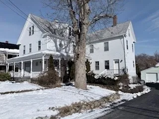 $1,900 | 445 Main Street, Unit 3, Wareham, MA 02571