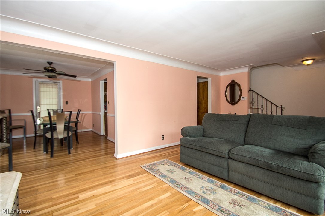 3853 Northwood Road Cleveland, OH 44118 - Photo 4 of 25 Gallery Image 4