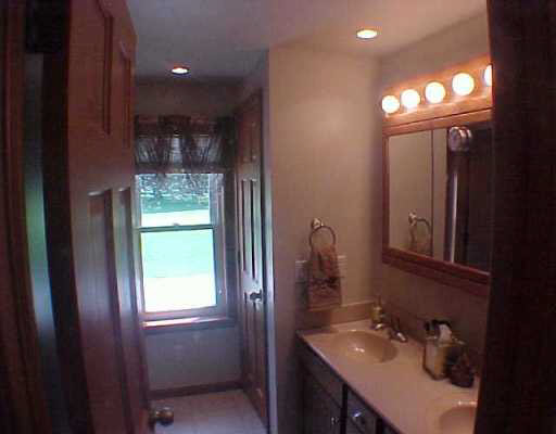 15343 Kelly Road Mishawaka, IN 46544 - Photo 7 of 8 Gallery Image 7