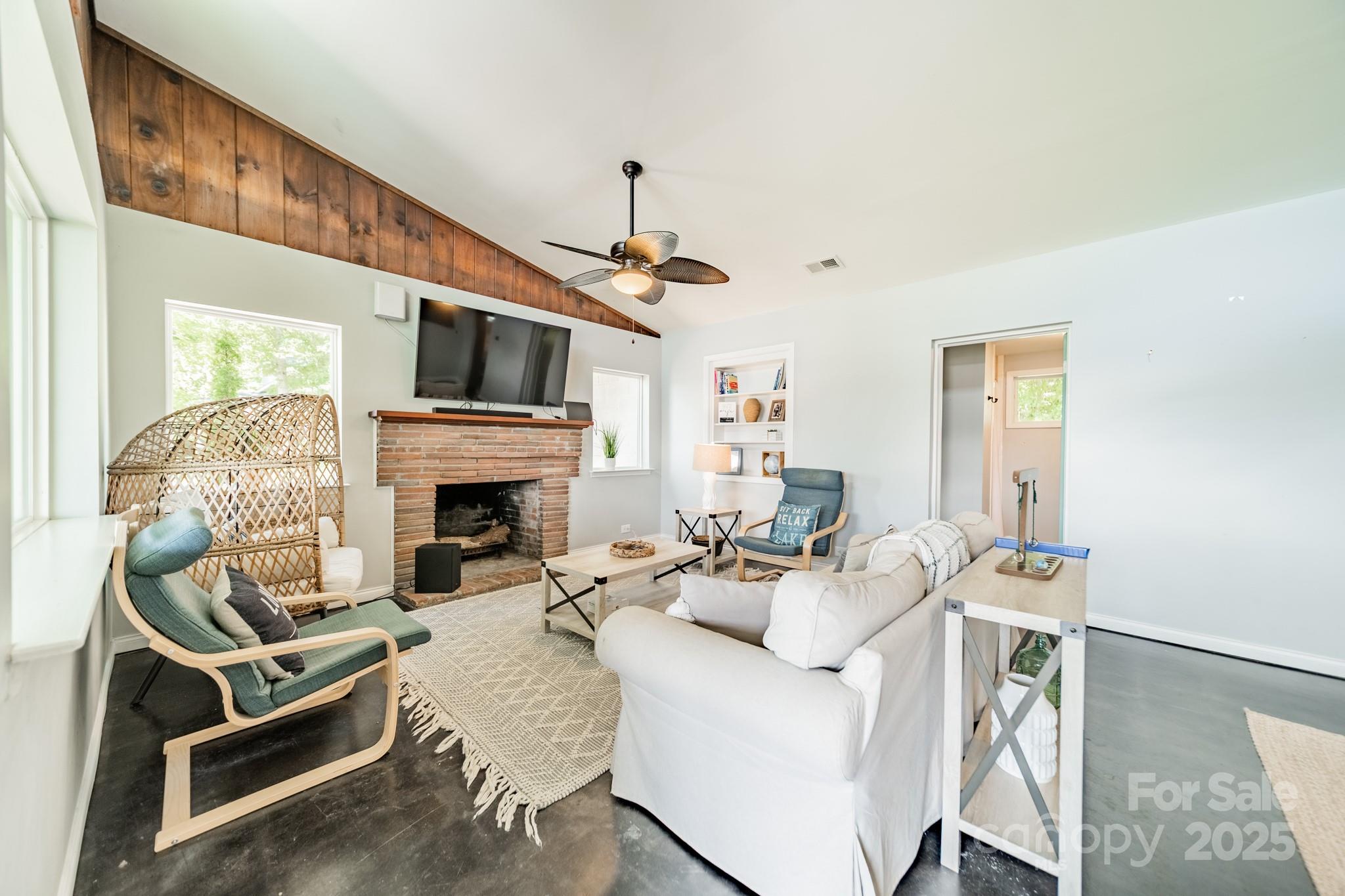 5141 Sunshine Harbor Road Clover, SC 29710 - Photo 33 of 47 Gallery Image 33