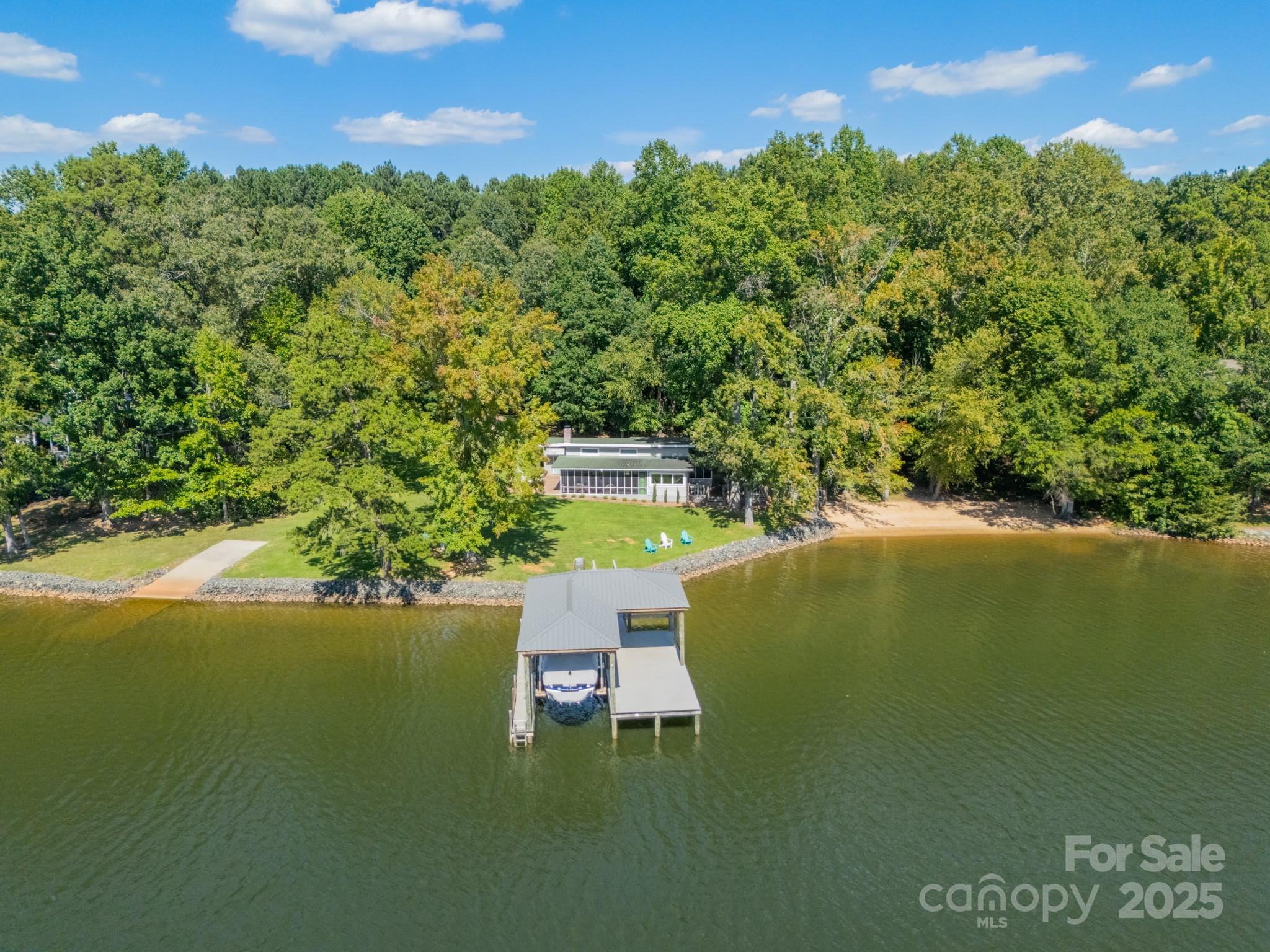 5141 Sunshine Harbor Road Clover, SC 29710 - Photo 4 of 47 Gallery Image 4