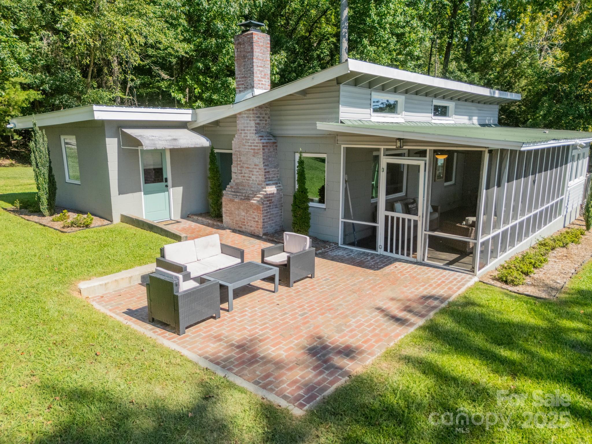 5141 Sunshine Harbor Road Clover, SC 29710 - Photo 7 of 47 Gallery Image 7