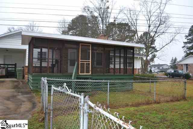 100 Gum Street Clinton, SC 29325 - Photo 10 of 14 Gallery Image 10