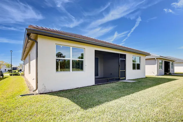 a front view of house with yard
