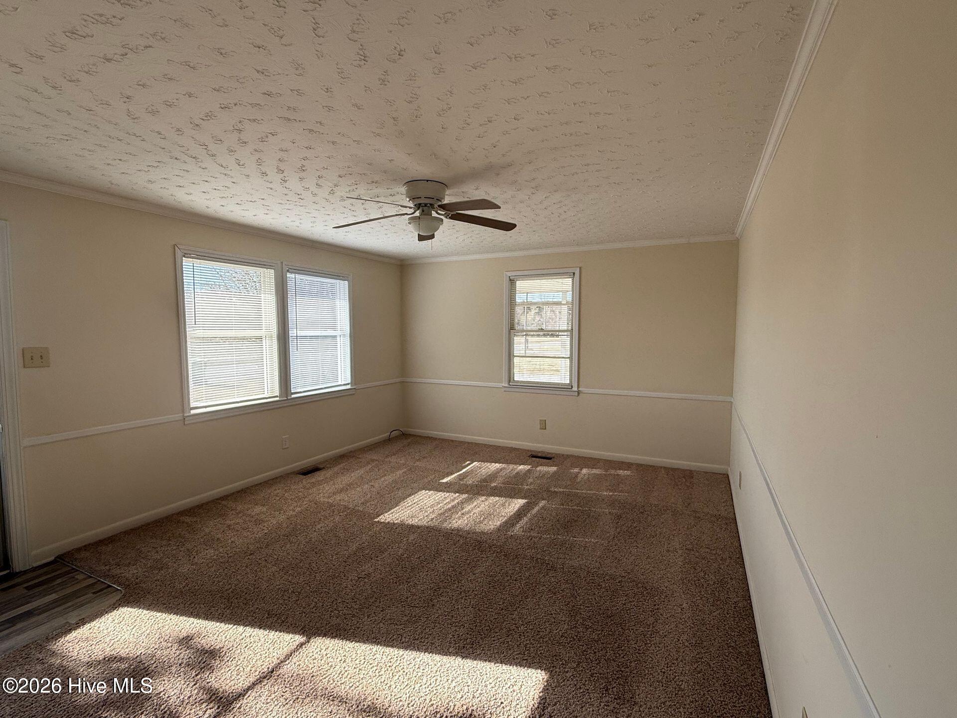 304 Old Hammock Road Swansboro, NC 28584 - Photo 3 of 10 living room