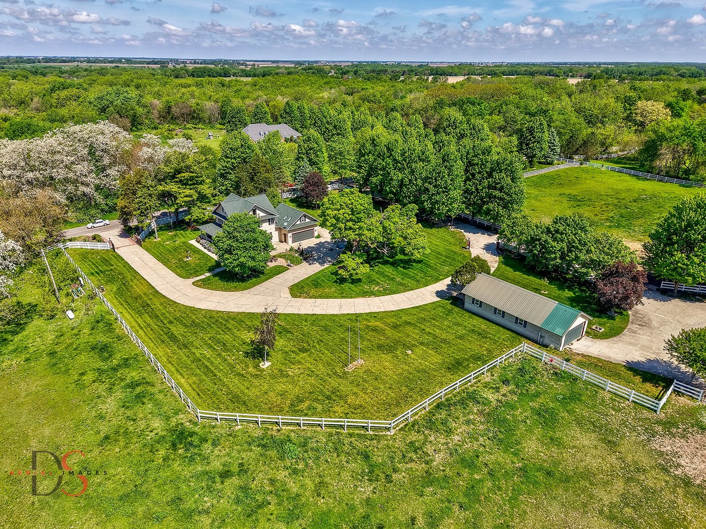 10978 A Crimmin Road Newark, IL 60541 - Photo 3 of 25