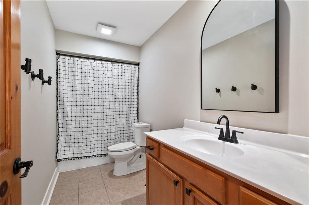 235 Ewing Road Carnegie, PA 15106 - Photo 26 of 43